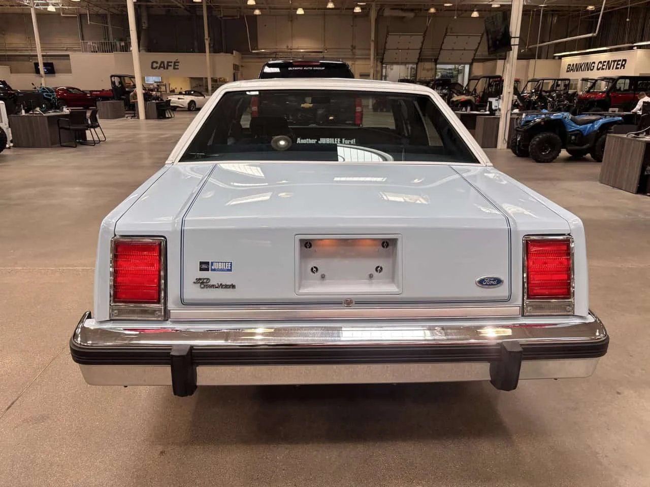 Ford Crown victoria * LIMITED * Фиксирана цена до България * , снимка 4 - Автомобили и джипове - 56213794