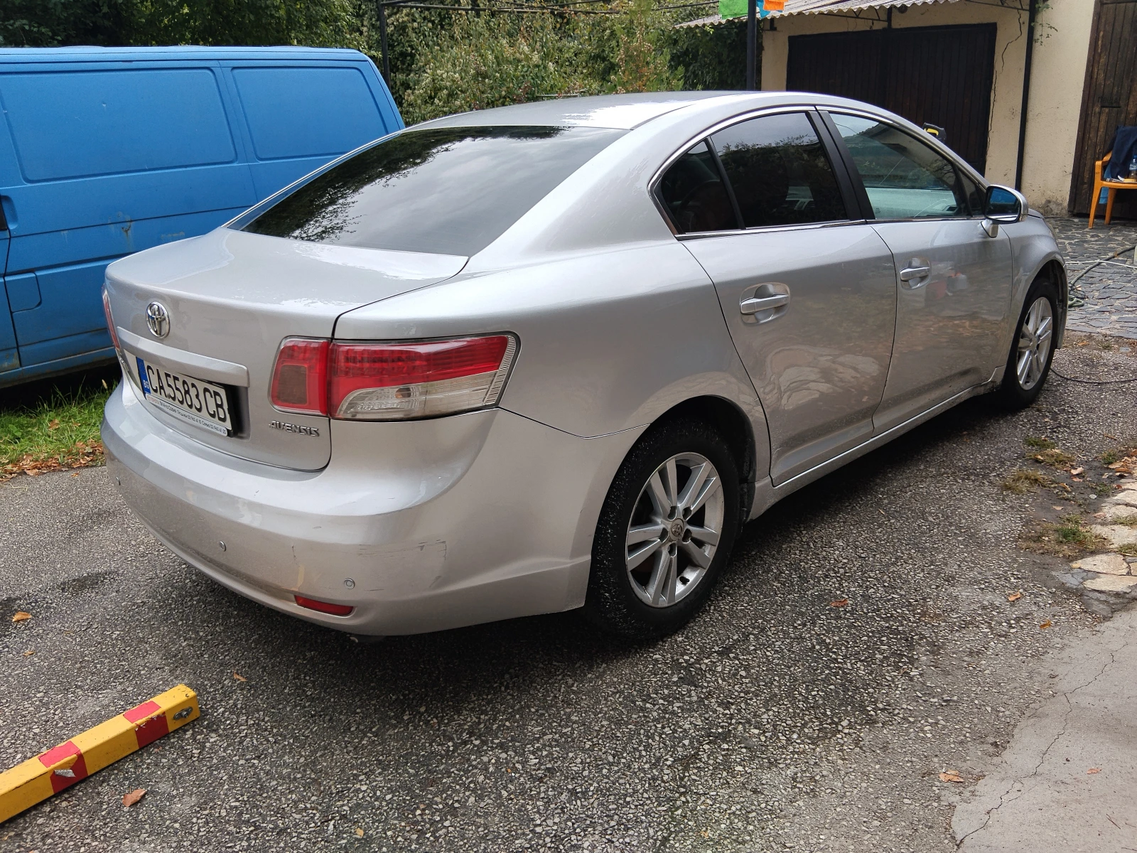 Toyota Avensis 1.8, снимка 6 - Автомобили и джипове - 56269752
