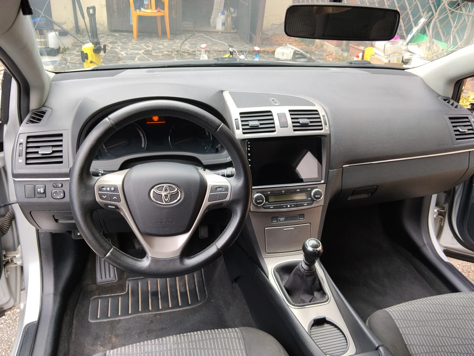 Toyota Avensis 1.8, снимка 2 - Автомобили и джипове - 56269752