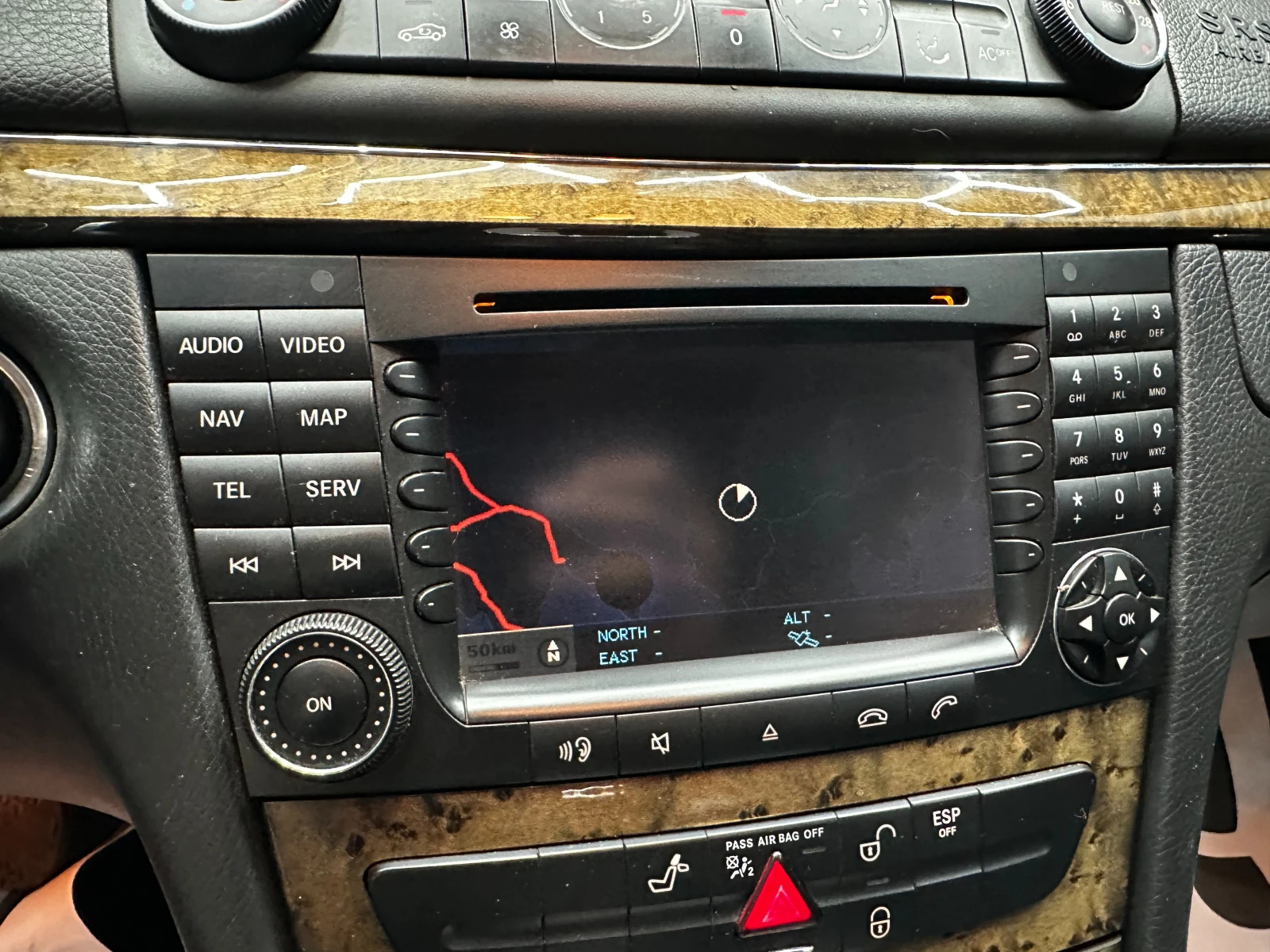 Mercedes-Benz E 280 3.2d 177 �.�.  | Mobile.bg � ����������� 16