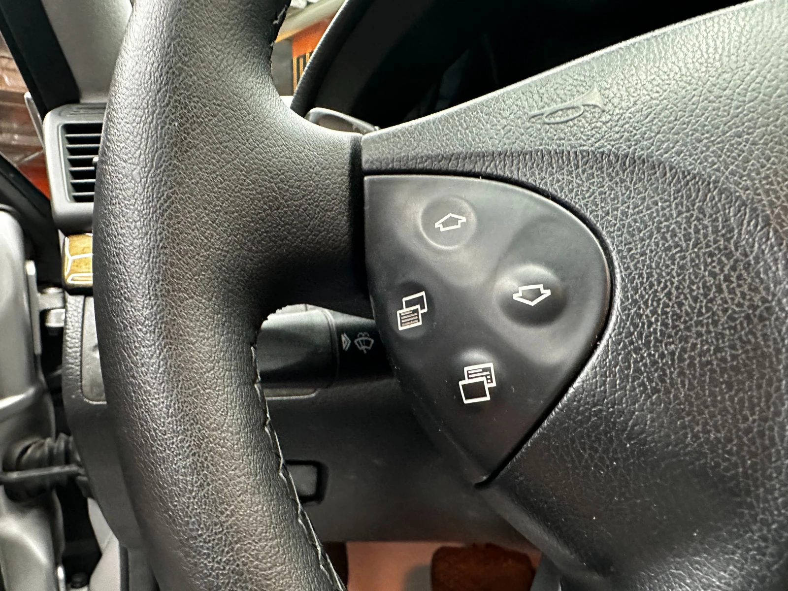Mercedes-Benz E 280 3.2d 177 �.�.  | Mobile.bg � ����������� 15