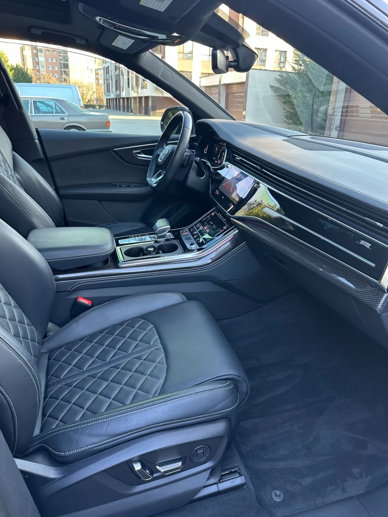 Audi SQ8 BLACK OPTICS, 22&#39;&#39; , B&O, PANO, снимка 3 - Автомобили и джипове - 51170605