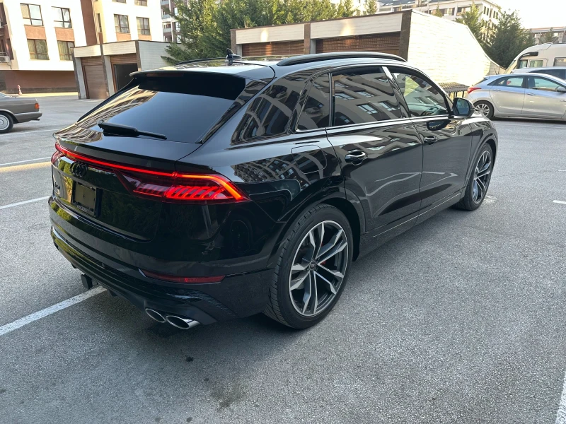 Audi SQ8 BLACK OPTICS, 22&#39;&#39; , B&O, PANO, снимка 10 - Автомобили и джипове - 51170605