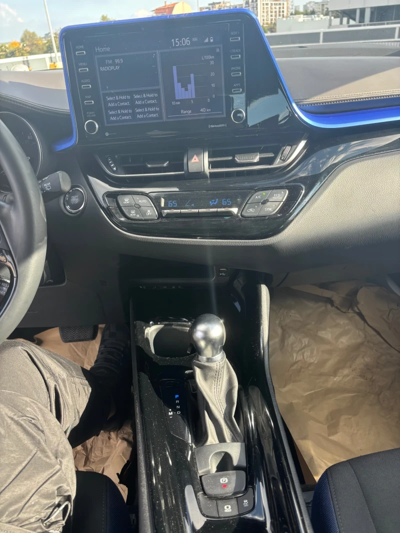 Toyota C-HR, снимка 11 - Автомобили и джипове - 52107580