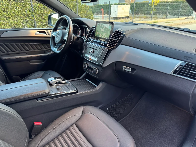 Mercedes-Benz GLE Coupe AMG PREMIUM PLUS/4MATIC/360/HARMAN/ПЪЛ. СЕРВ ИСТ., снимка 8 - Автомобили и джипове - 52507466