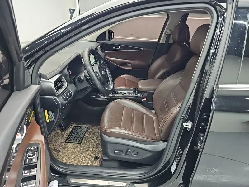 Kia Sorento Diesel 2.2 4Wd Noblesse Special, снимка 11 - Автомобили и джипове - 56268652