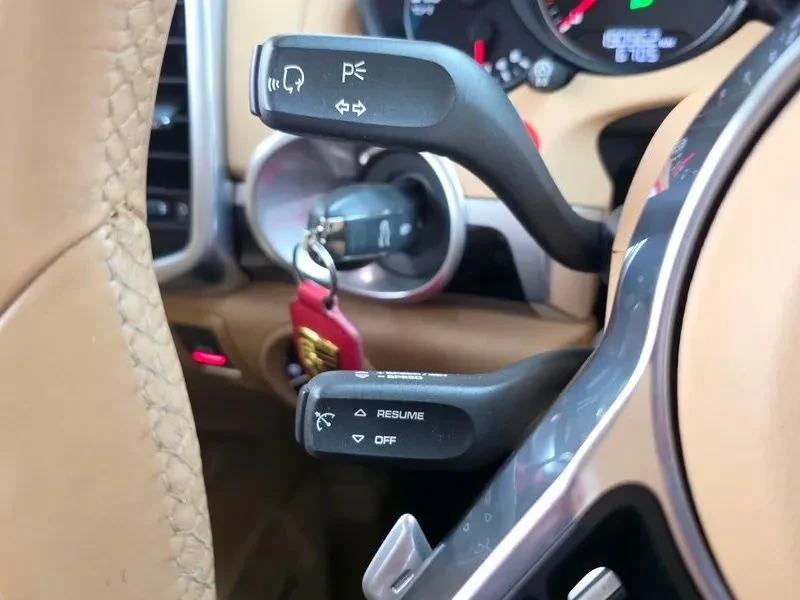 Porsche Cayenne, снимка 15 - Автомобили и джипове - 56724871
