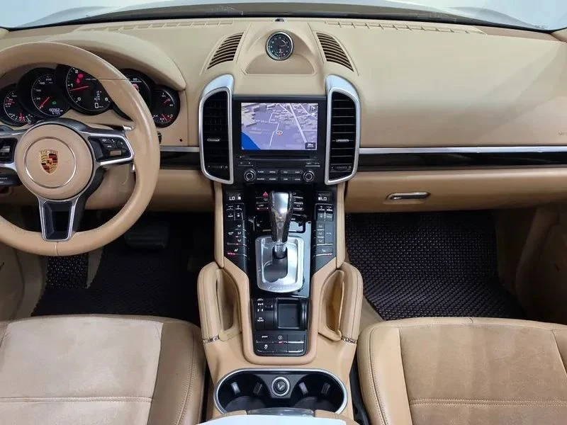 Porsche Cayenne, снимка 7 - Автомобили и джипове - 56724871