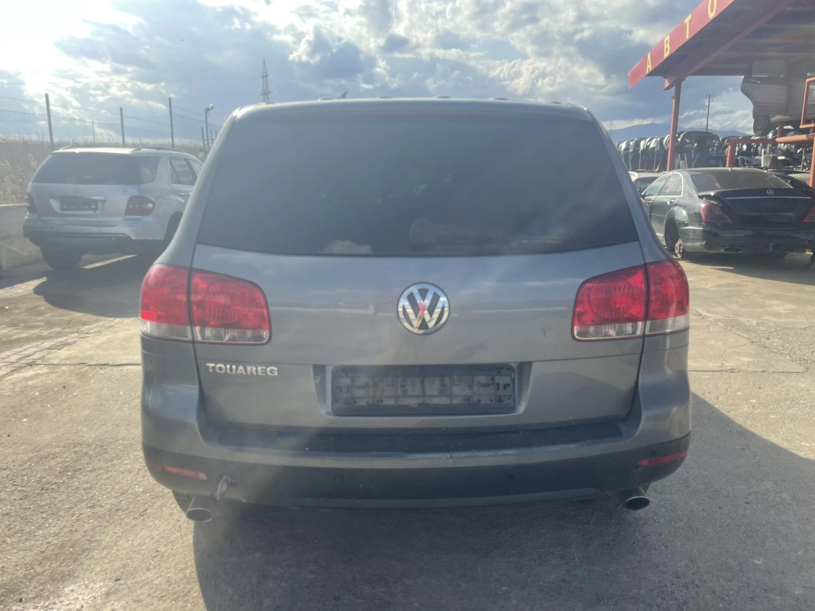 VW Touareg 2.5 - изображение 4