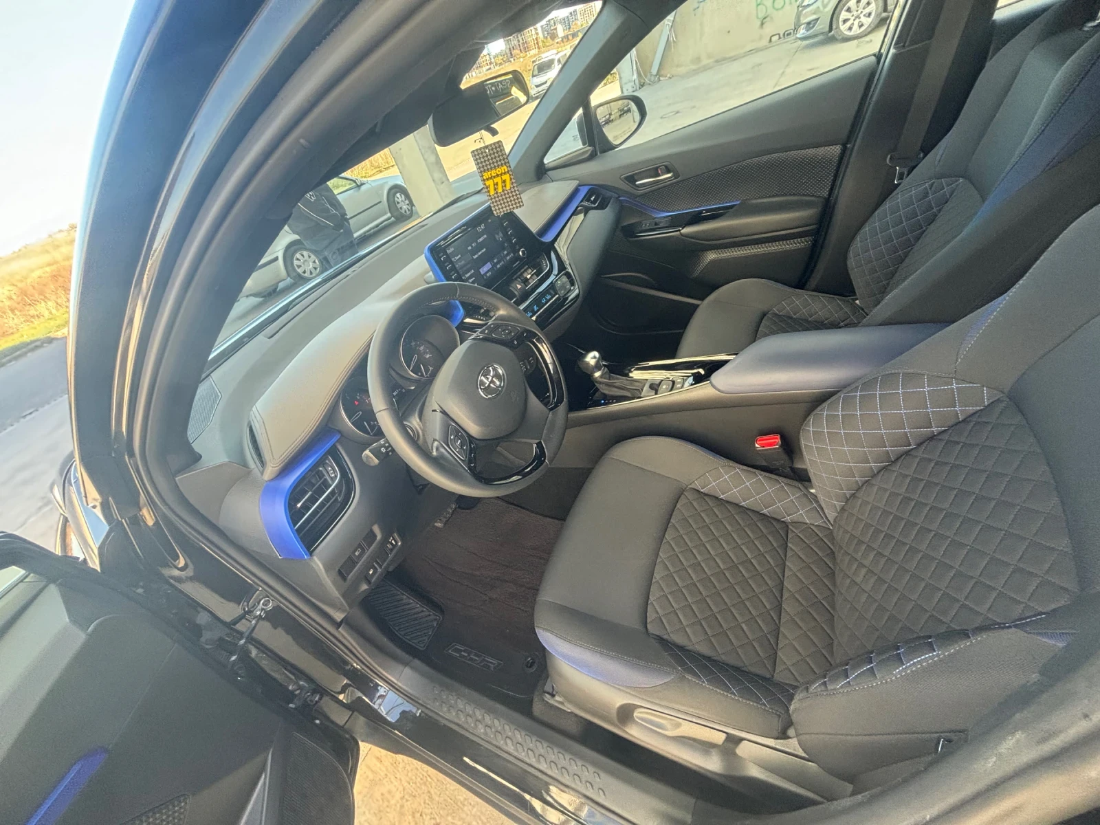 Toyota C-HR | Mobile.bg   17