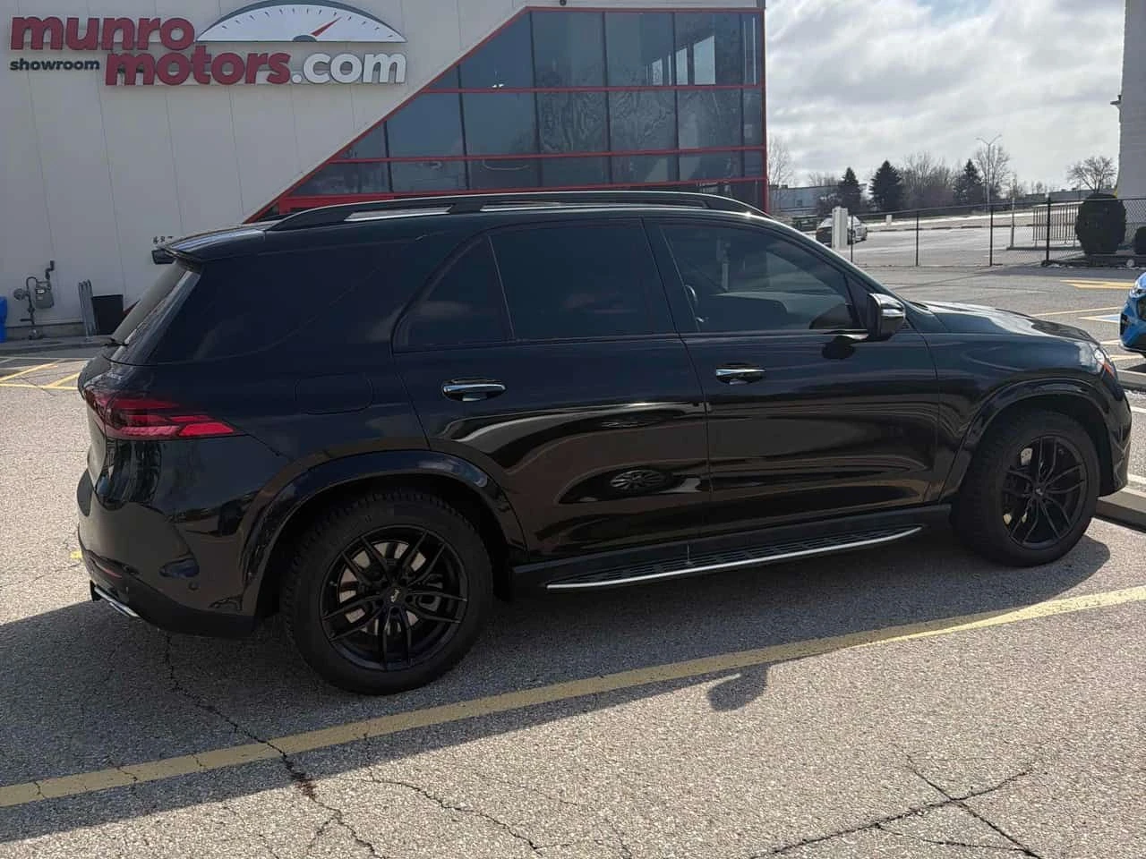 Mercedes-Benz GLE 350 / DISTRONIC / 360 / BURMESTER / ПАНОРАМА, снимка 3 - Автомобили и джипове - 54126977