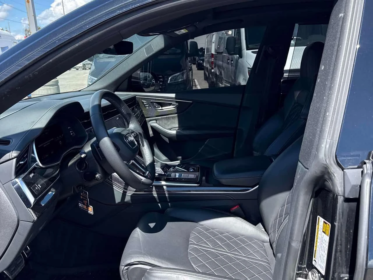 Audi SQ8 | DISTRONIC | MATRIX | HUD | ОБДУХВАНЕ | , снимка 5 - Автомобили и джипове - 54974611
