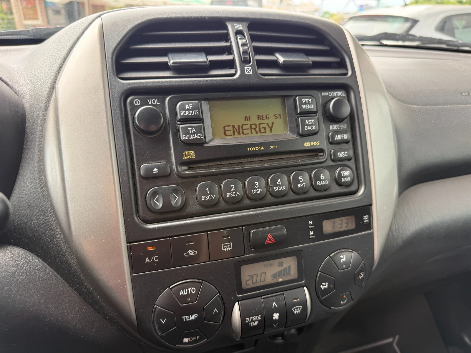 Toyota Rav4 2.0D 116к.с. 4х4 Facelift, снимка 12 - Автомобили и джипове - 55187487