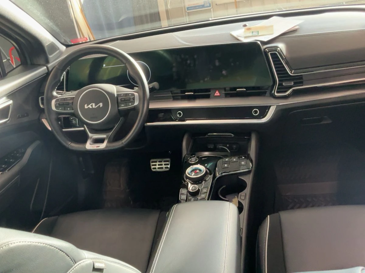 Kia Sportage 1.6 TGDI Mild-Hybrid GT-Line 4x4, снимка 7 - Автомобили и джипове - 55899847