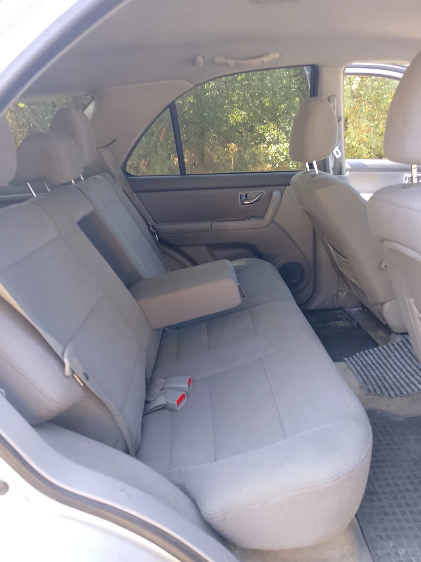 Kia Sorento, снимка 10 - Автомобили и джипове - 56092922