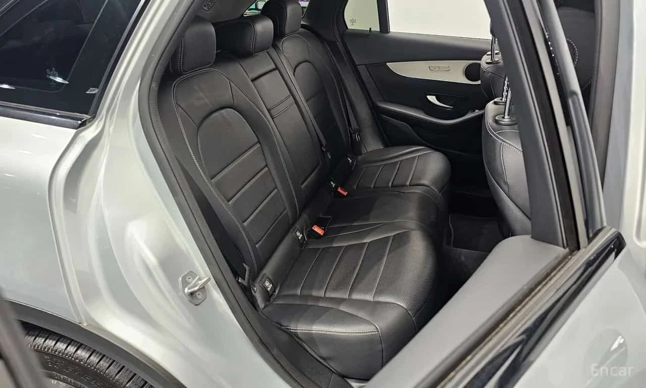 Mercedes-Benz GLC * GLC350e 4MATIC Premium * ЦЕНА ДО БГ, снимка 17 - Автомобили и джипове - 56297077
