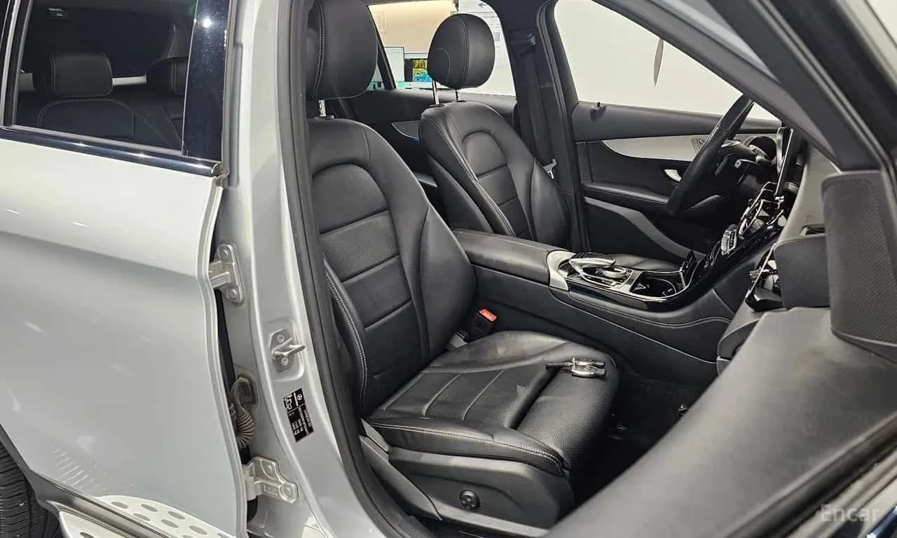 Mercedes-Benz GLC * GLC350e 4MATIC Premium * ЦЕНА ДО БГ, снимка 16 - Автомобили и джипове - 56297077