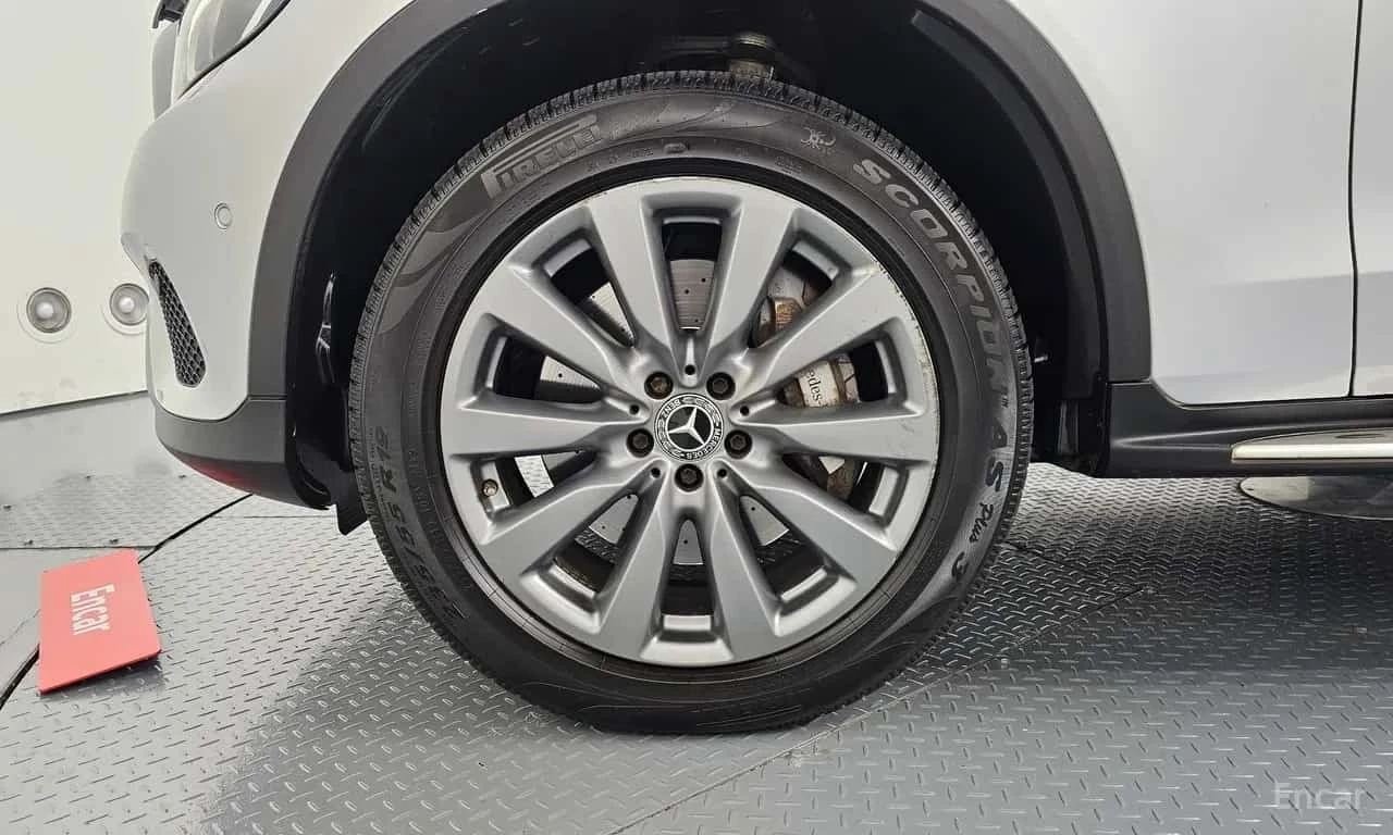 Mercedes-Benz GLC * GLC350e 4MATIC Premium * ЦЕНА ДО БГ, снимка 5 - Автомобили и джипове - 56297077