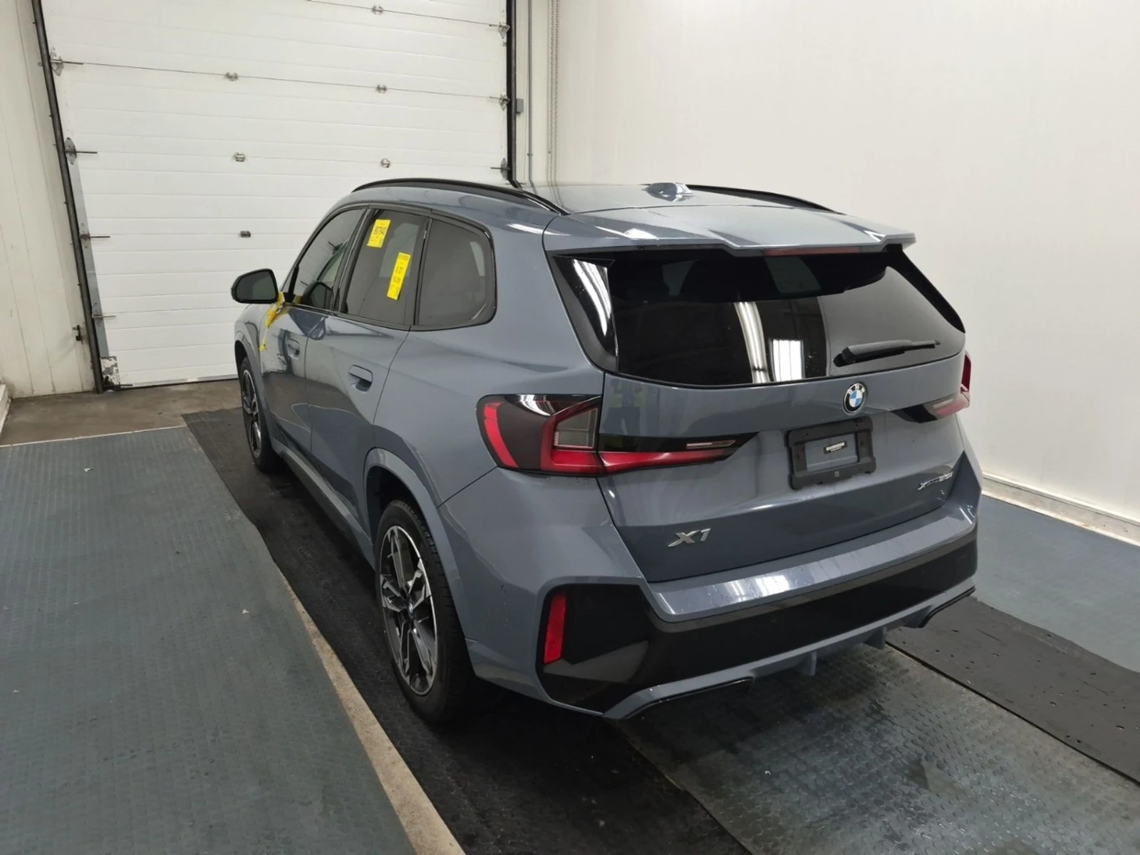 BMW X1 XDRIVE28I - M PKG - ПОДГРЕВИ - ПАНОРАМА, снимка 4 - Автомобили и джипове - 56566955