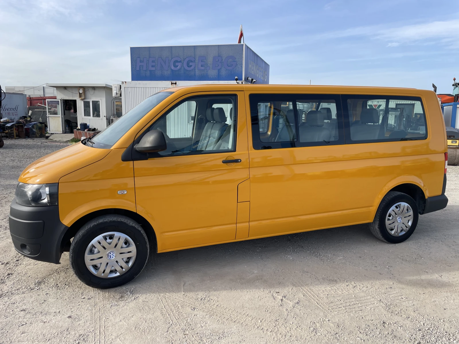 VW Transporter 8+ 1 - изображение 2
