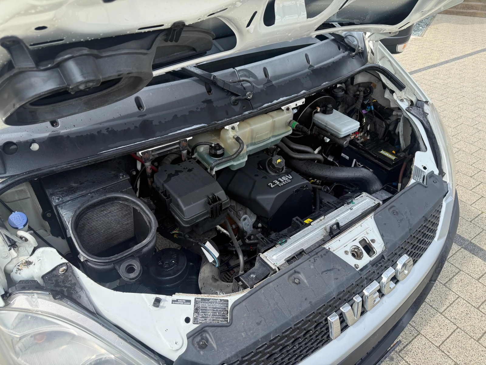 Iveco Daily 35C13 до 3.5т. 4.30м., снимка 15 - Бусове и автобуси - 54644108
