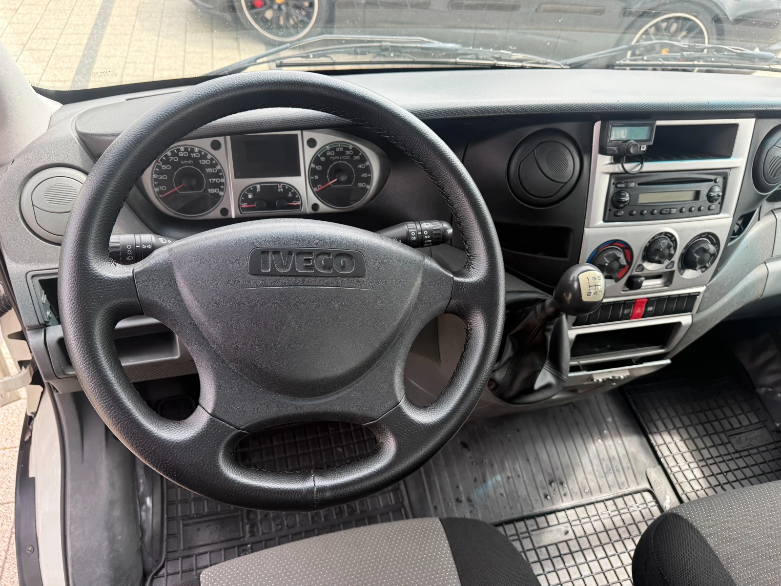 Iveco Daily 35C13 до 3.5т. 4.30м., снимка 14 - Бусове и автобуси - 54644108