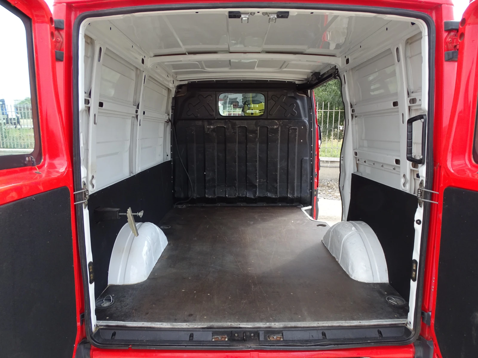 Iveco 35s17 3.0HPI  КАТ. * Б* КЛИМАТРОНИК* , снимка 10 - Бусове и автобуси - 55651274