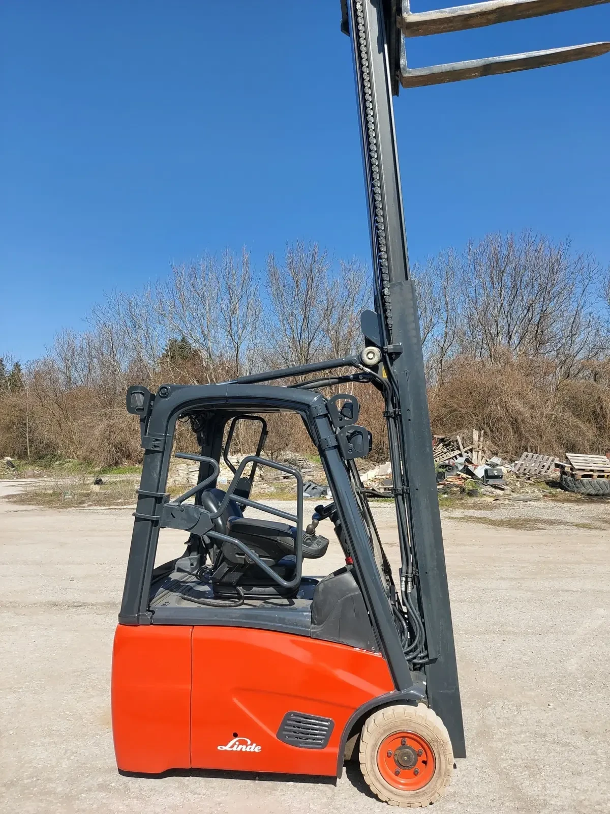 Електрокар Linde, снимка 3 - Индустриална техника - 53856422