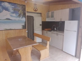 Каравана Adria, снимка 2 - Каравани и кемпери - 53610283