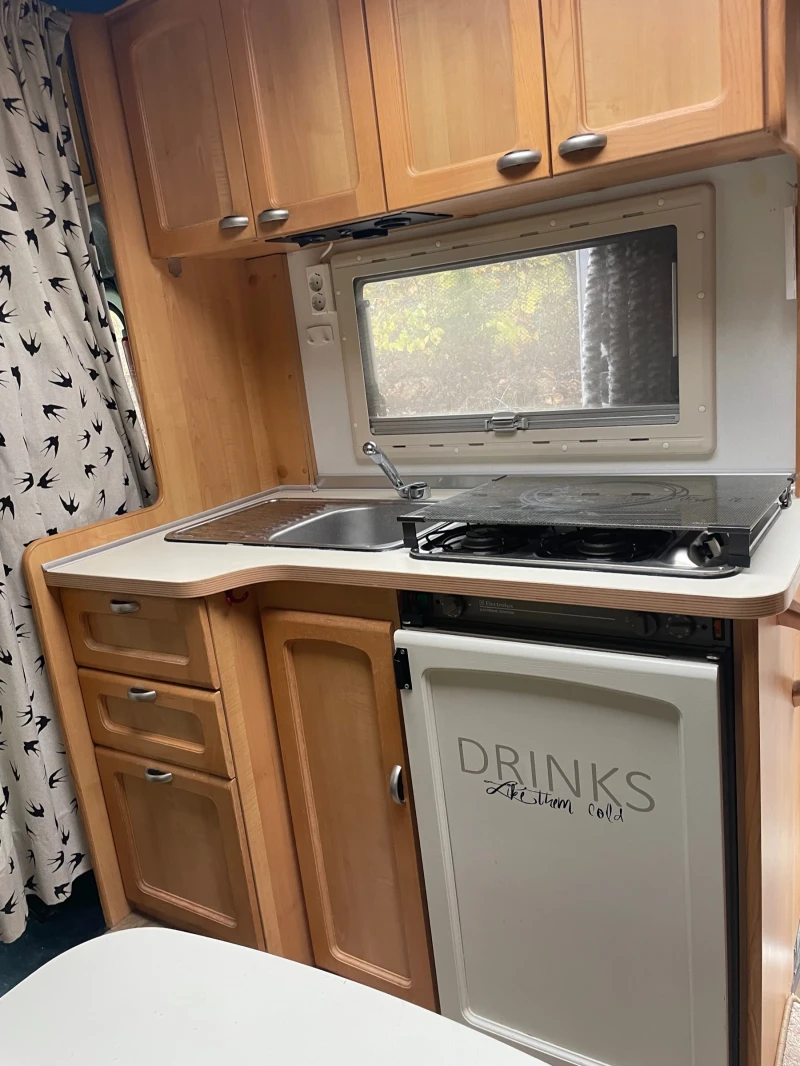 Кемпер Burstner, снимка 9 - Каравани и кемпери - 52597909