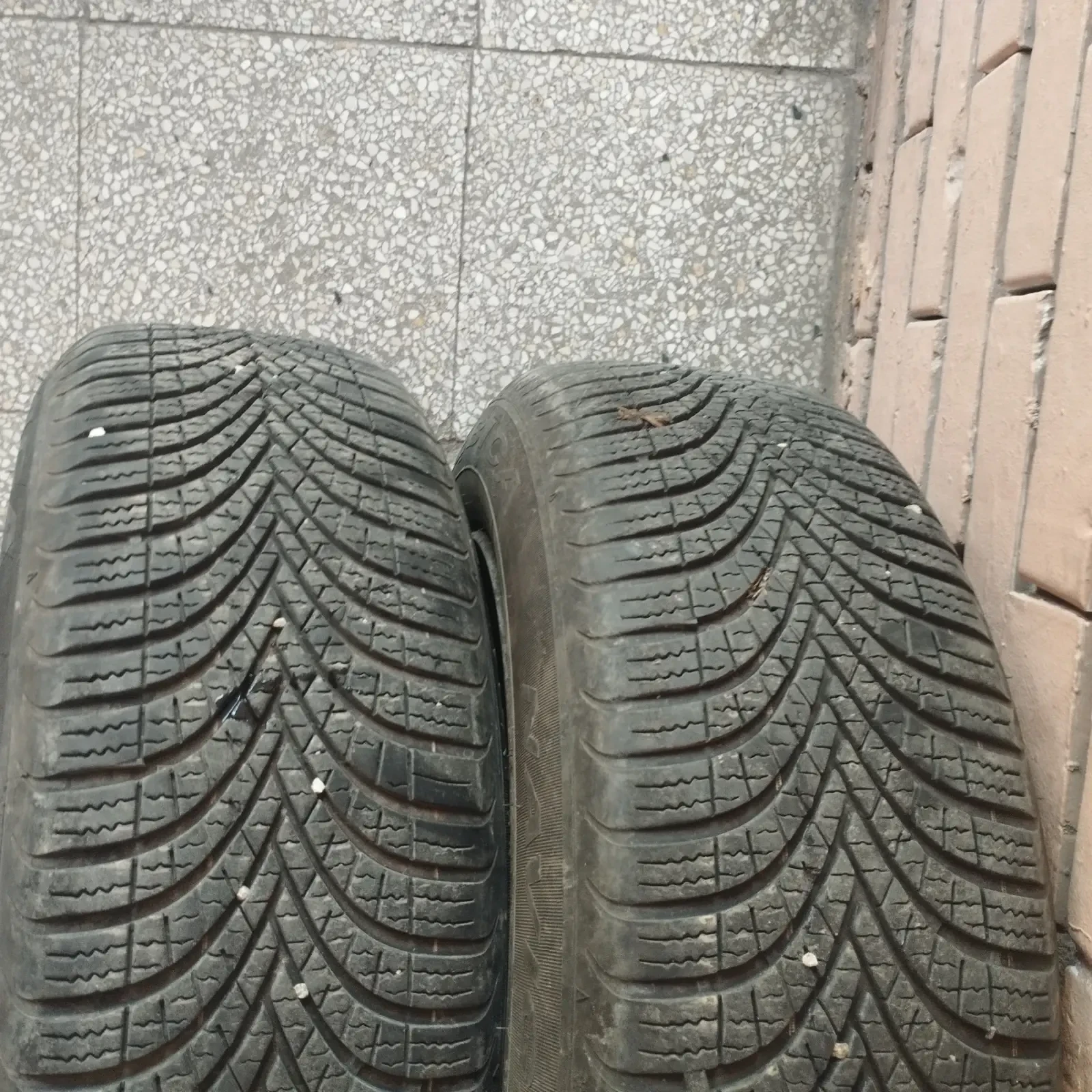 Гуми с джанти Debica 185/65R15, снимка 4 - Гуми и джанти - 54490917