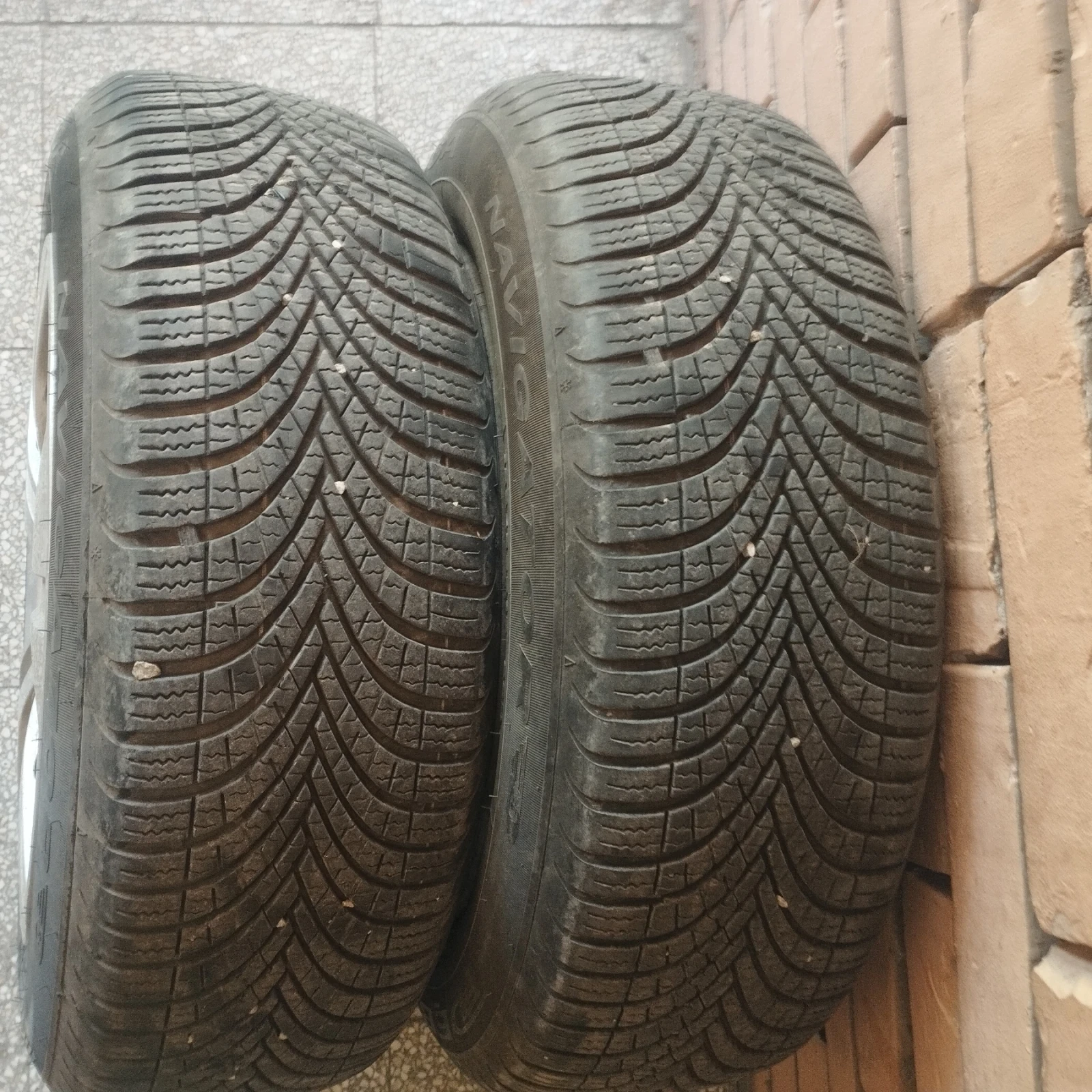 Гуми с джанти Debica 185/65R15, снимка 5 - Гуми и джанти - 54490917