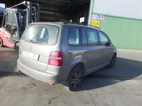 VW Touran 2.0, снимка 3