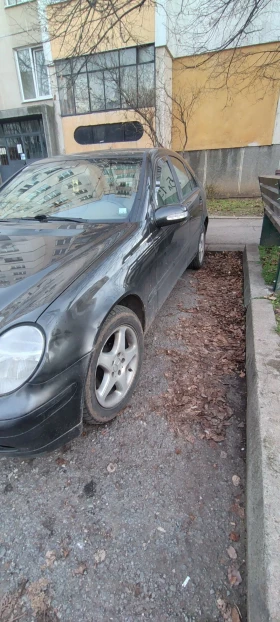 Mercedes-Benz C 200, снимка 4