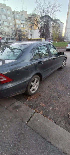 Mercedes-Benz C 200, снимка 2