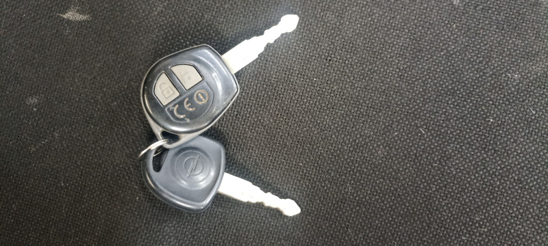 Opel Agila 1.0 климатик , снимка 9 - Автомобили и джипове - 46372121