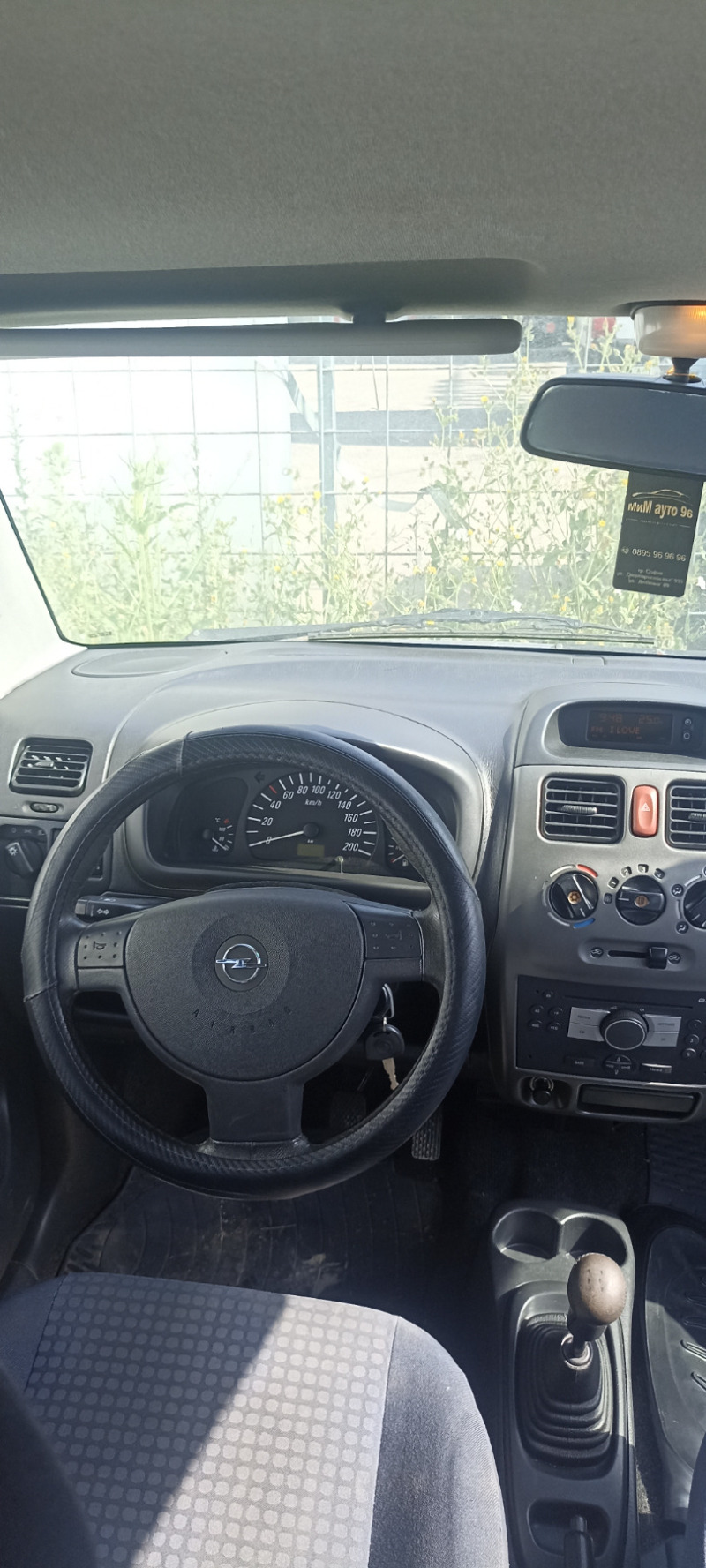 Opel Agila 1.0 климатик , снимка 12 - Автомобили и джипове - 46372121