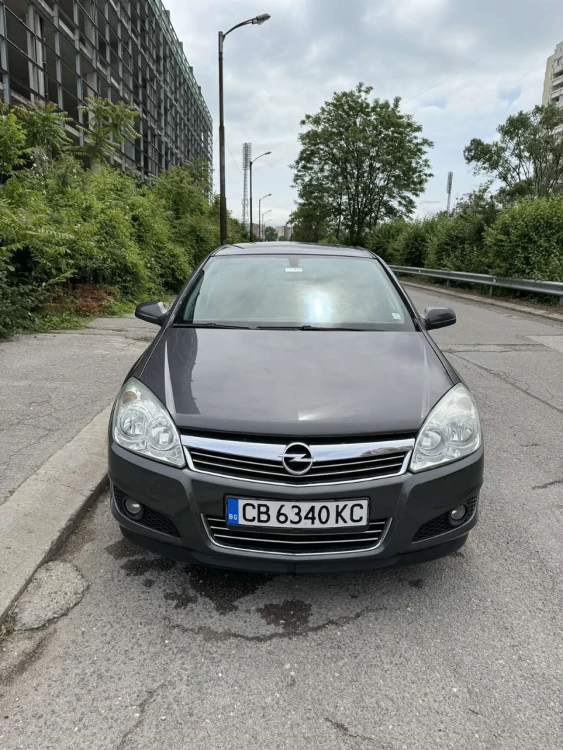 Opel Astra, снимка 1 - Автомобили и джипове - 47486755