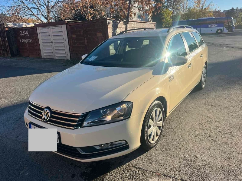 VW Passat B7, снимка 6 - Автомобили и джипове - 47896813