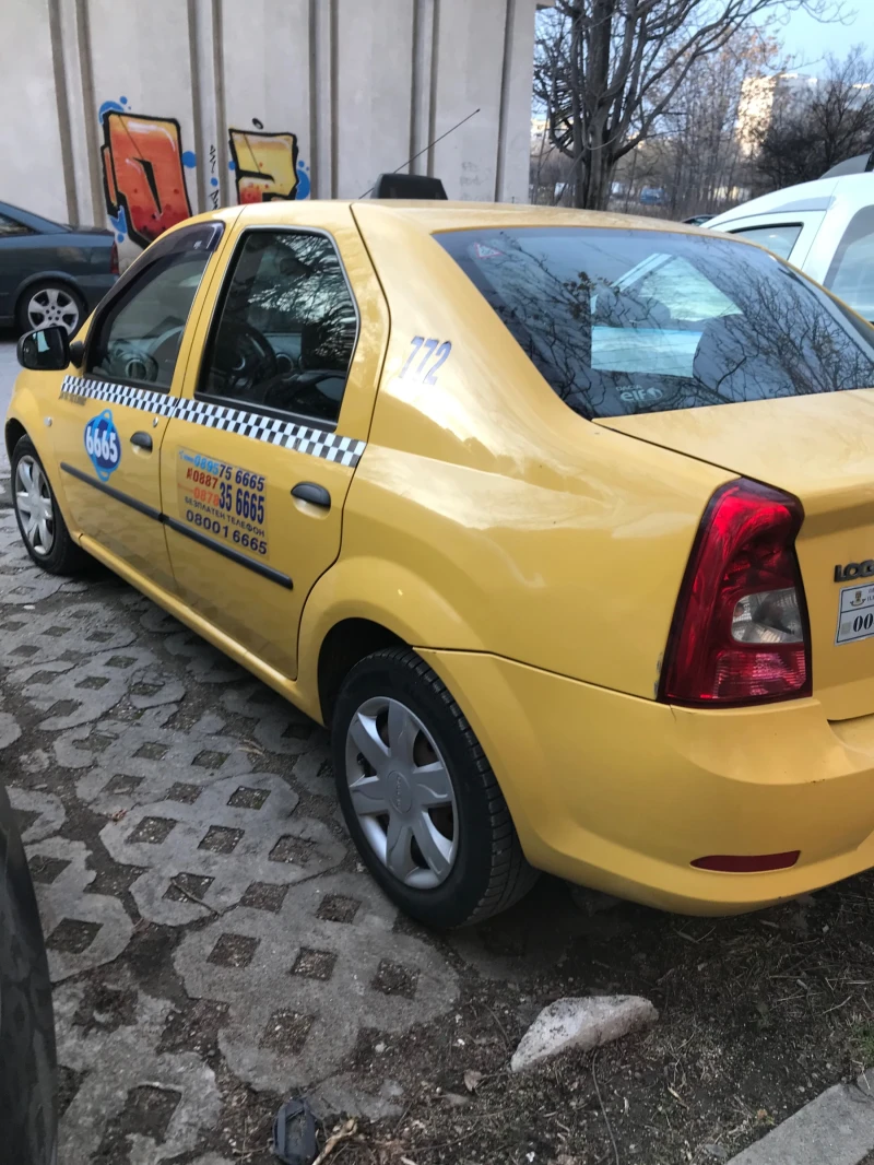 Dacia Logan, снимка 4 - Автомобили и джипове - 48550281