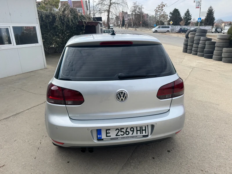 VW Golf, снимка 4 - Автомобили и джипове - 49130272