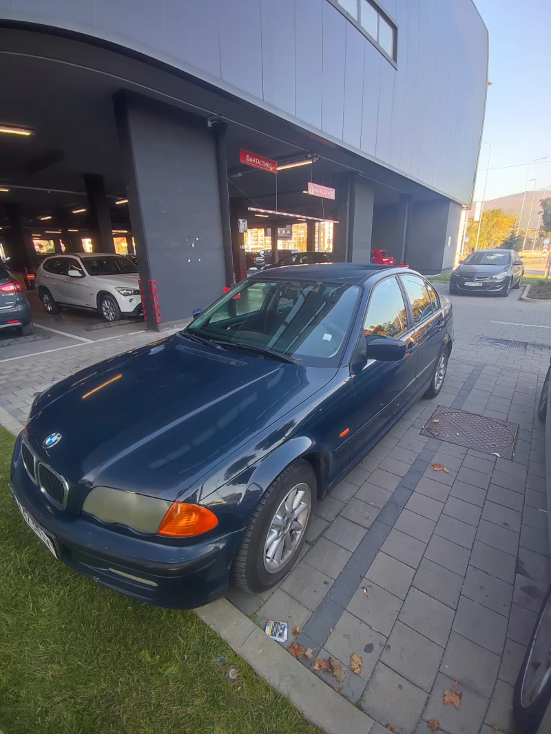 BMW 318, снимка 1 - Автомобили и джипове - 49319558