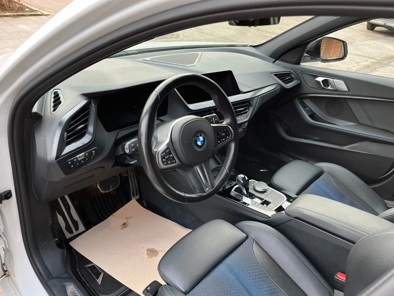 BMW 120 d/M-SPORT/190HP/DIGITAL/SHADOW-L./AMBI/KLESS/745f, снимка 8 - Автомобили и джипове - 51722378