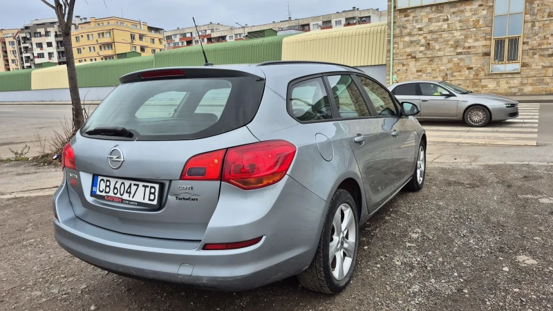 Opel Astra 2012 * 1.7 CDTi * Sport Tourer * ОФЕРТА, снимка 5 - Автомобили и джипове - 52080426