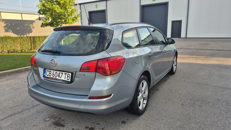 Opel Astra 2012 * 1.7 CDTi * Sport Tourer * ОФЕРТА, снимка 3 - Автомобили и джипове - 52080426