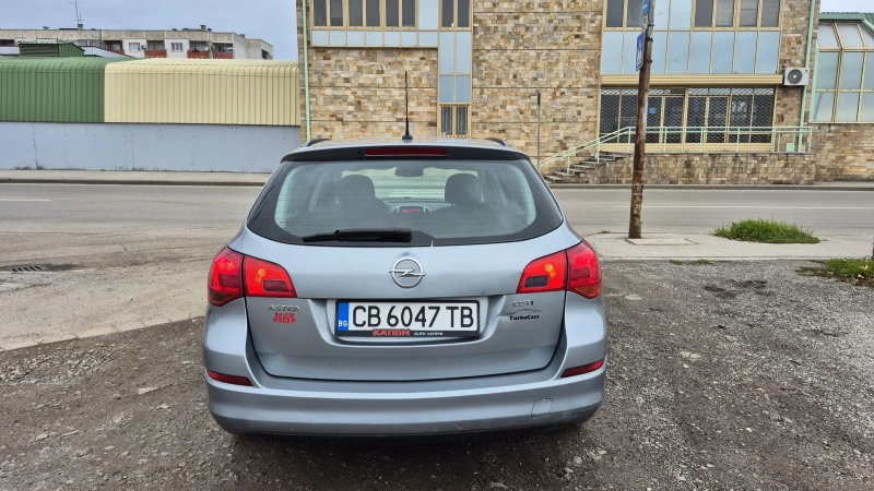 Opel Astra 2012 * 1.7 CDTi * Sport Tourer * ОФЕРТА, снимка 4 - Автомобили и джипове - 52080426