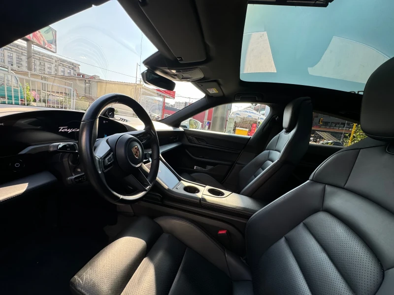 Porsche Taycan, снимка 10 - Автомобили и джипове - 52651736