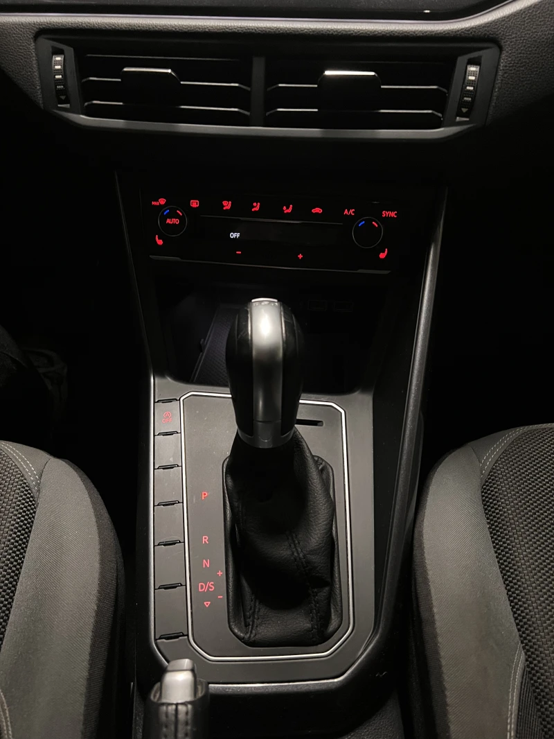 VW Polo, снимка 10 - Автомобили и джипове - 52900008