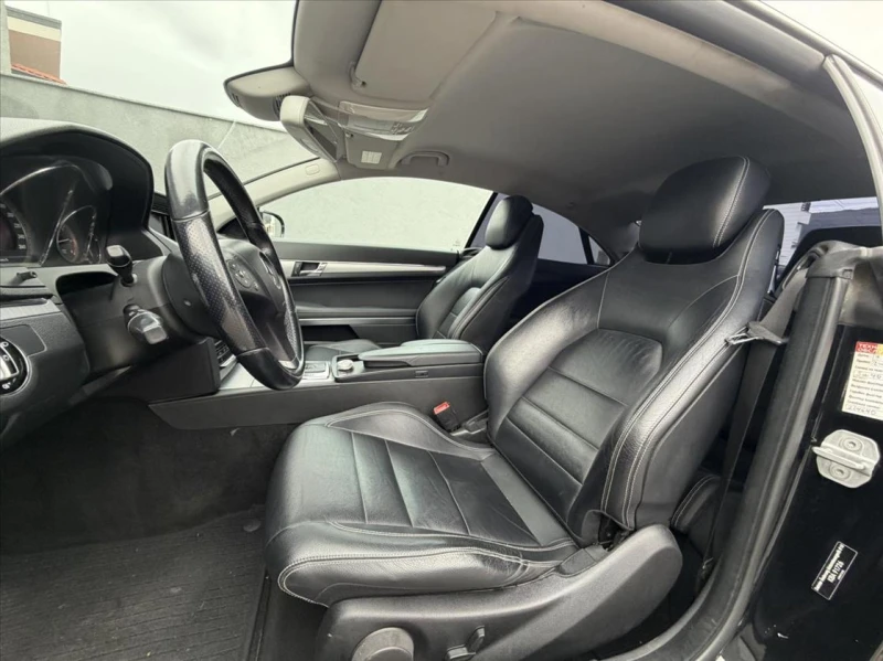 Mercedes-Benz E 350 CDI COUPE, снимка 9 - Автомобили и джипове - 53110849