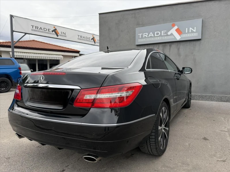 Mercedes-Benz E 350 CDI COUPE, снимка 4 - Автомобили и джипове - 53110849